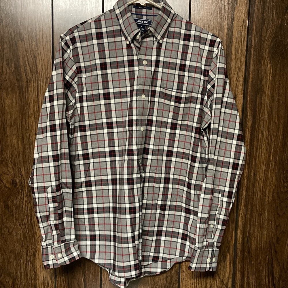 Lands End Men’s Small Black/grey/white with red detail long sleeve shirt